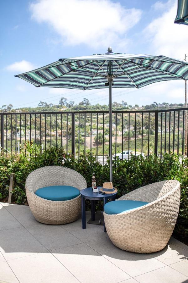 Ayres Hotel Vista Carlsbad Exterior photo