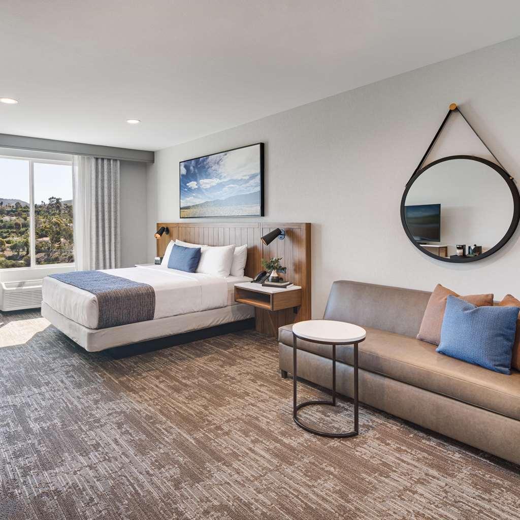 Ayres Hotel Vista Carlsbad Room photo